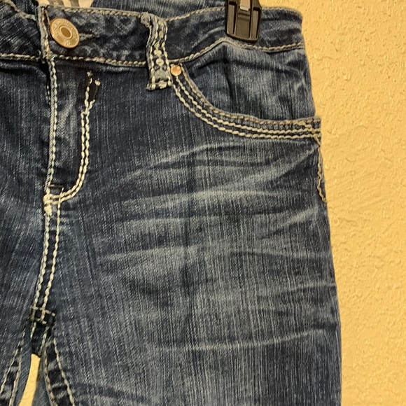 Trademark H Jeans Capris Pants  Embroidered Pockets Stretchy Size 14 - Picture 14 of 15